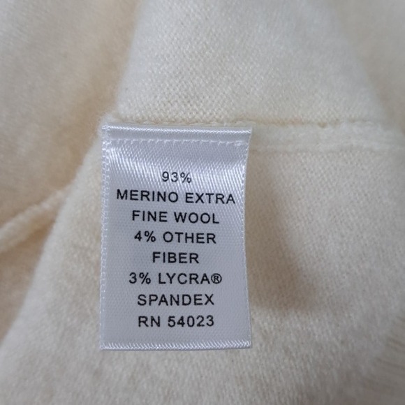 Banana Republic merino wool vanilla sweater size Medium - Picture 5 of 5